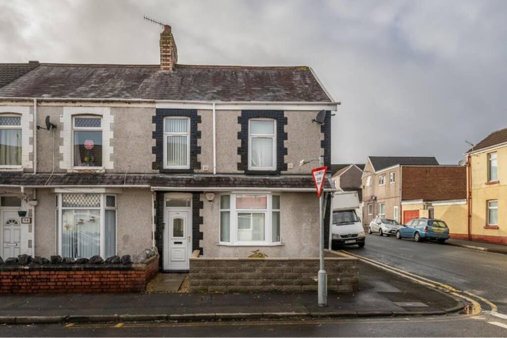 Sleeps 5, Smart Tv'S In Bedrooms Swansea Exterior foto